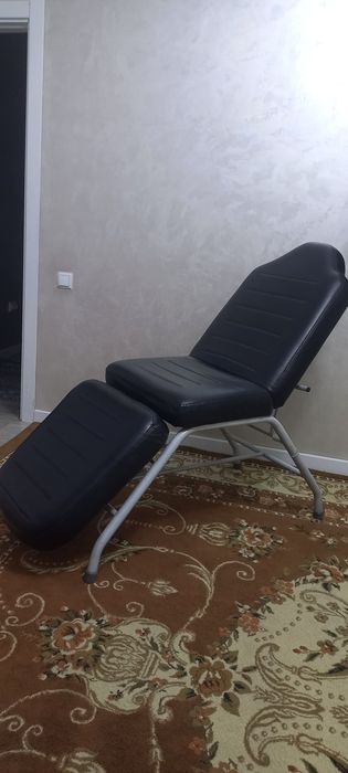 Продам кушетку, срочно