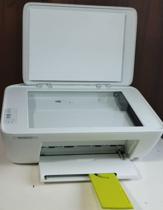 Imprimanta  --  HP,  Canon