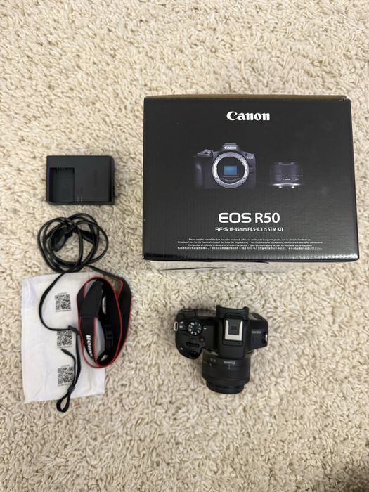 foto Canon R50 cu obiectiv este nou cu garantie 2 ani