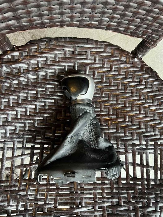 Топка и маншони за скоростен лост за TOYOTA C-HR