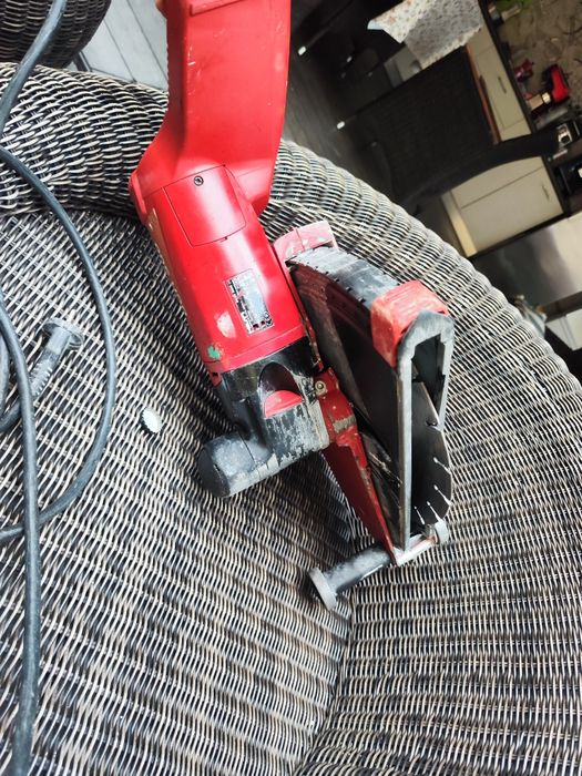 Hilti DCH 300 + Extractor DCH EX 300 Masina de taiat pereti