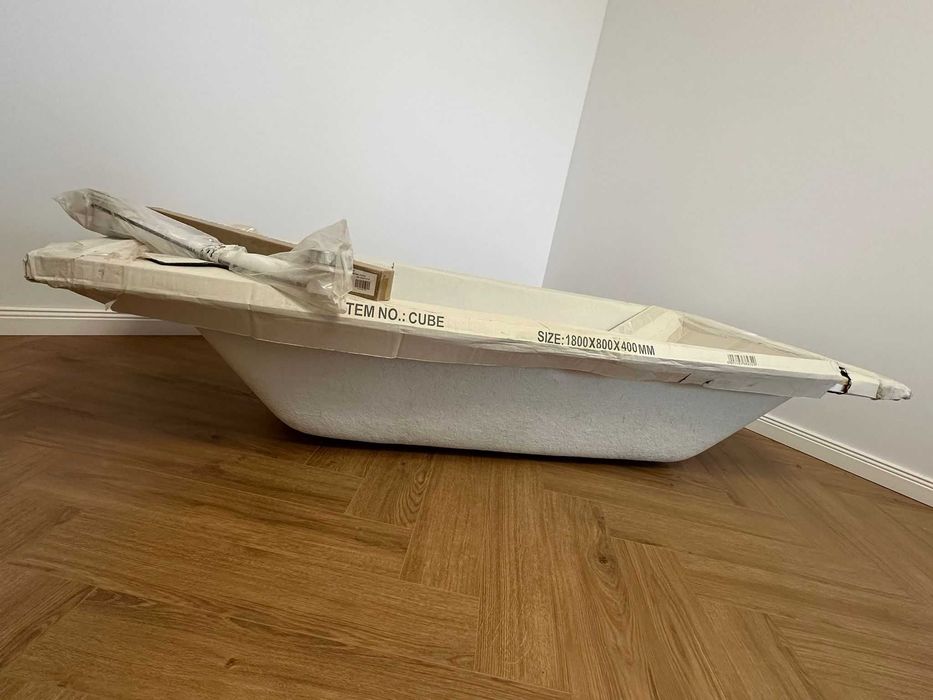 Cada baie 180x70 alba cu masca frontala si set scurgere