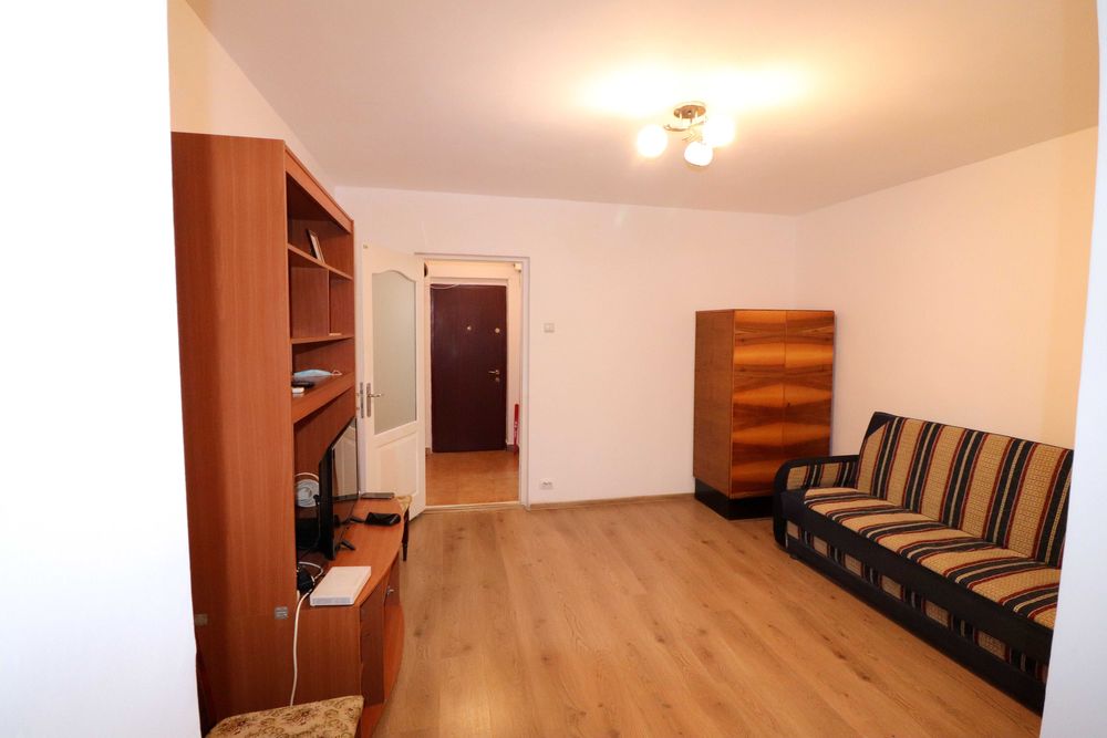 Garsoniera 32 mp, Titan, Str. C-tin Brâncuși, Bl. M13, Parter