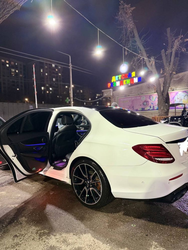 Mersedes Benz w213 e200