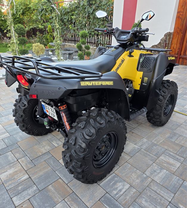 ATV Kawasaki Brute Force 750
