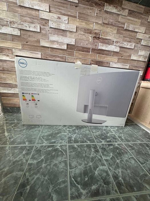 Продавам монитор Dell S3221QS 4K