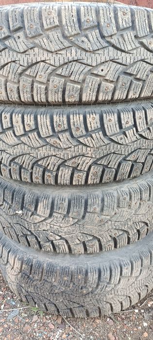 Продам комплект баллонов  195 65 R15