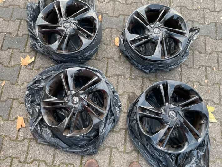 Opel Corsa E джанти 5X100 17-ки ET44 +TPMS