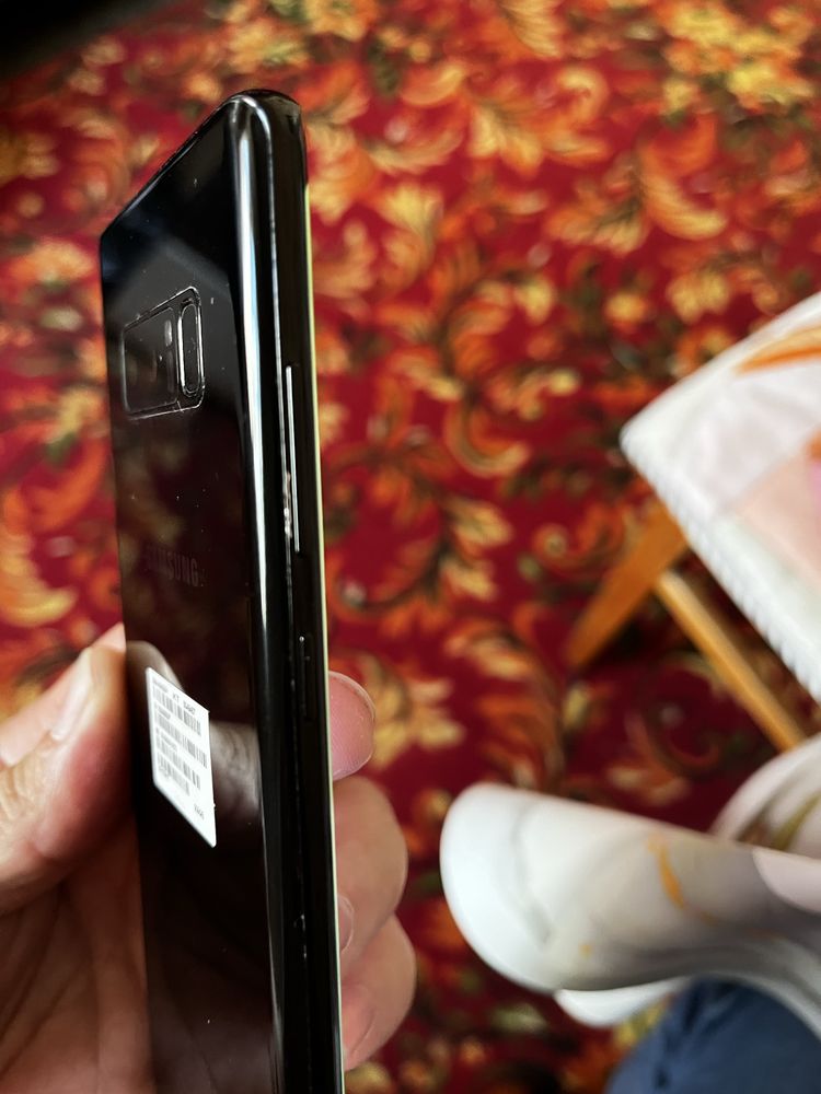 Продам срочно. Samsung Not 8