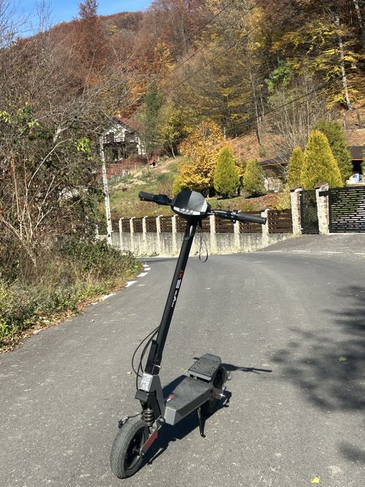 Vând trotinetă electrica MYRIA Road Traveller XT