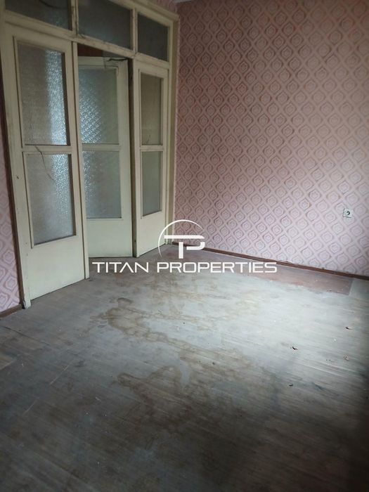 Тристаен апартамент в кв. Съдийски