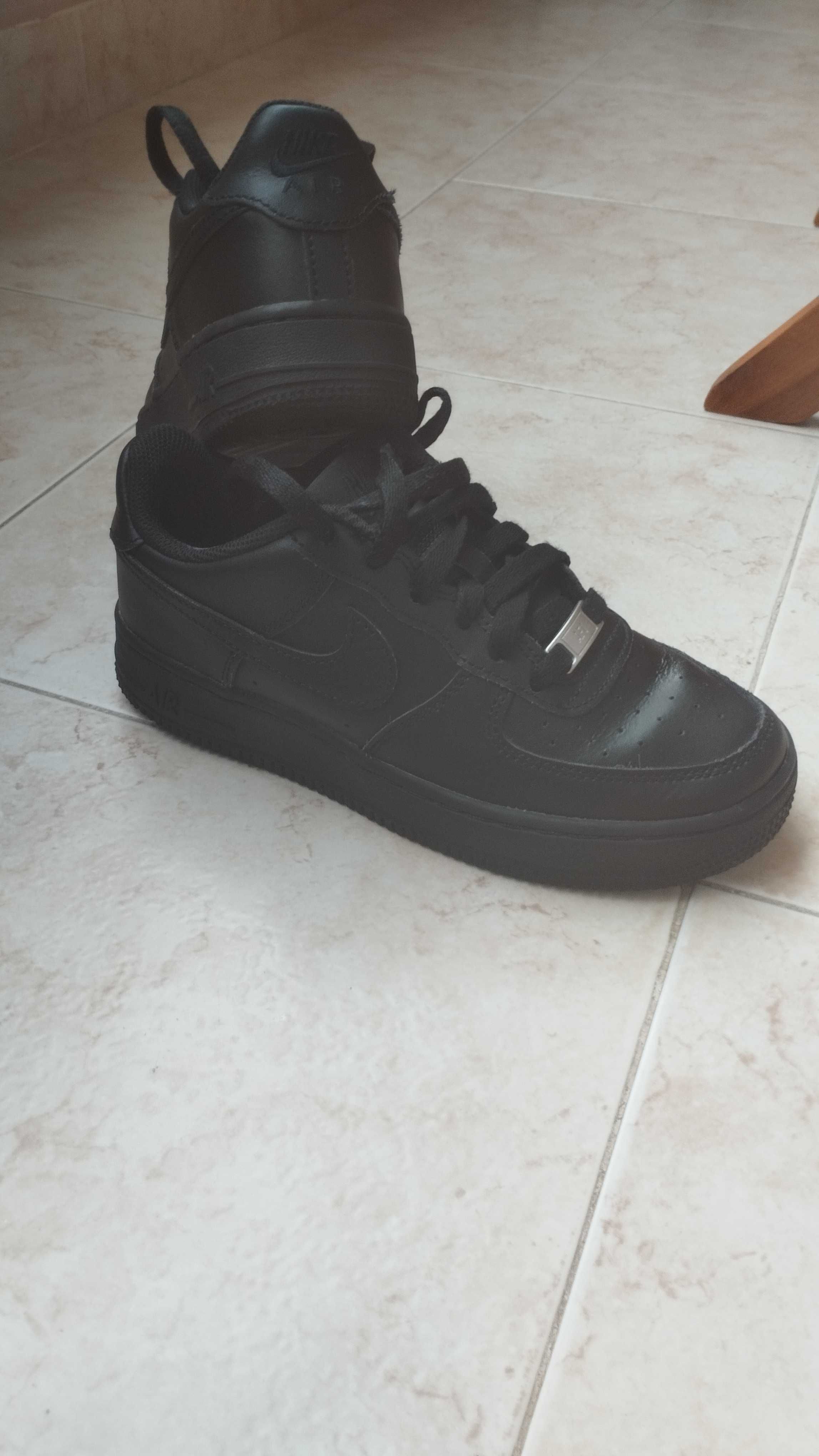 Детски маратонки Nike 35.5 номер
