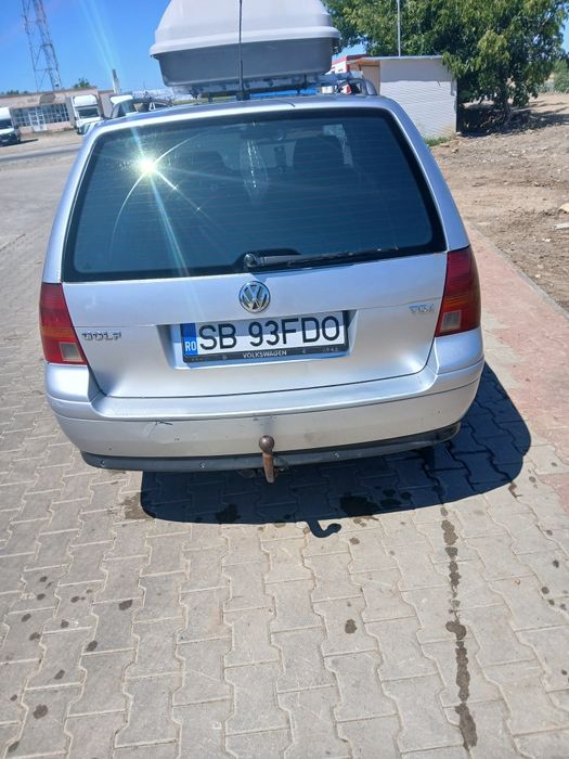 Vând glof 4 19 dizel an 2005  masina personala arata și merge bine