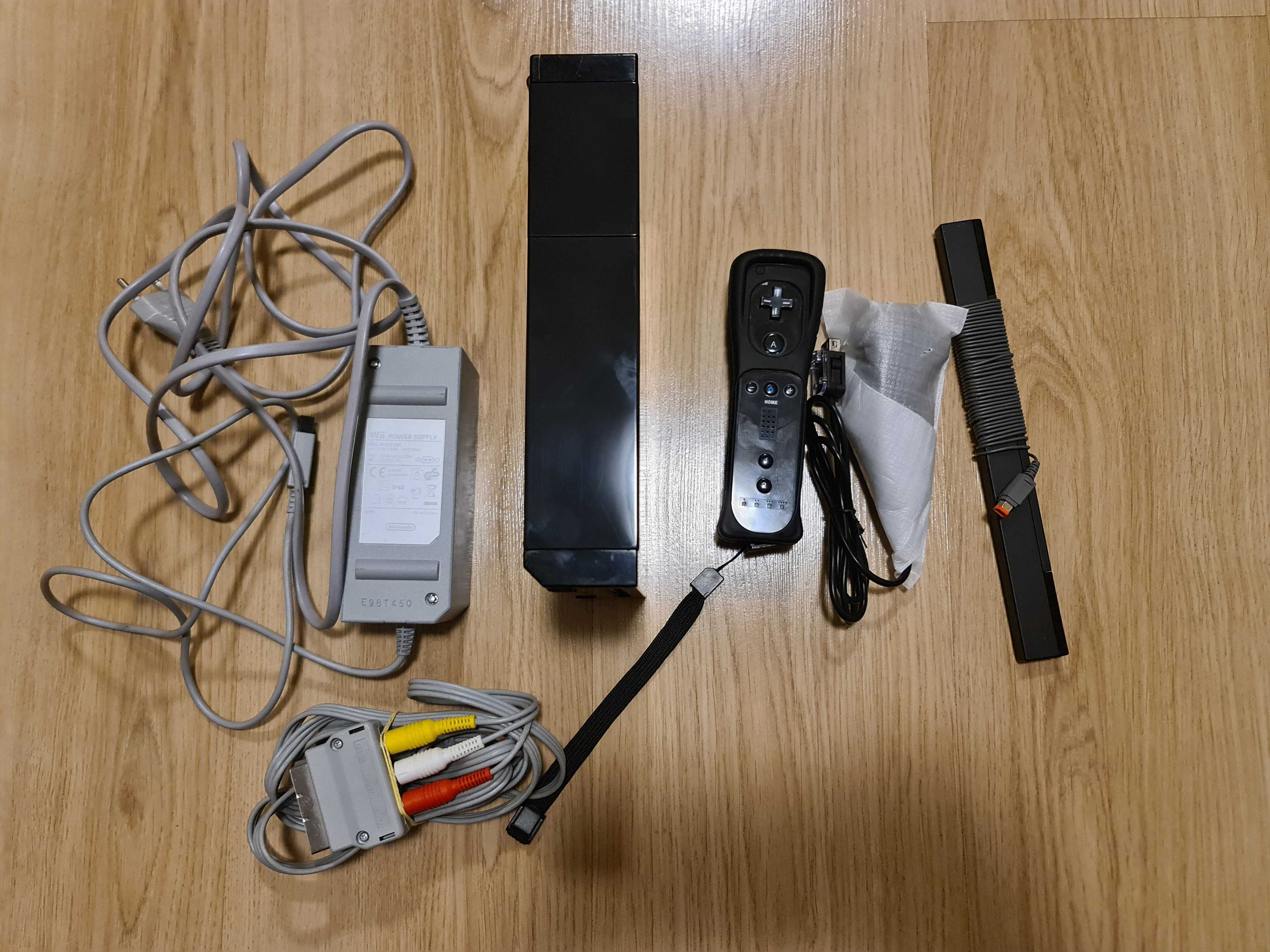 Пълен комплект Nintendo Wii конзола + 21 игри