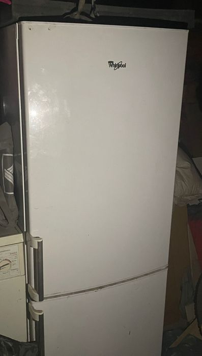 Combina frigorifica marca Whirlpool