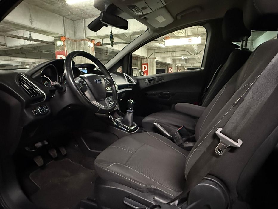 Ford focus BMax 1.0 EcoBoost led sony keyless go