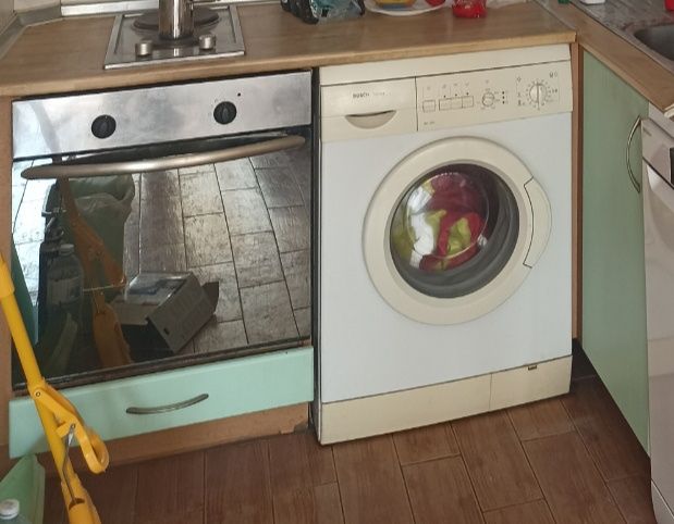 Подарявам пералня Bosh и фурна за вграждане,работещи