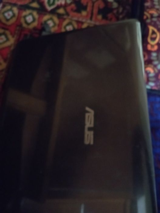 ASUS nootebook sotiladi IT sohasi uchun