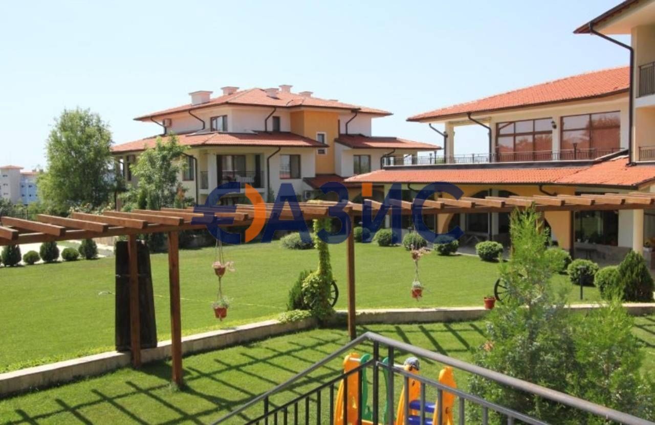 Продава се Едностаен апартамент в с. Кошарица, Област Бургас - 41 кв.м за 960 €/кв.м - Снимка #13