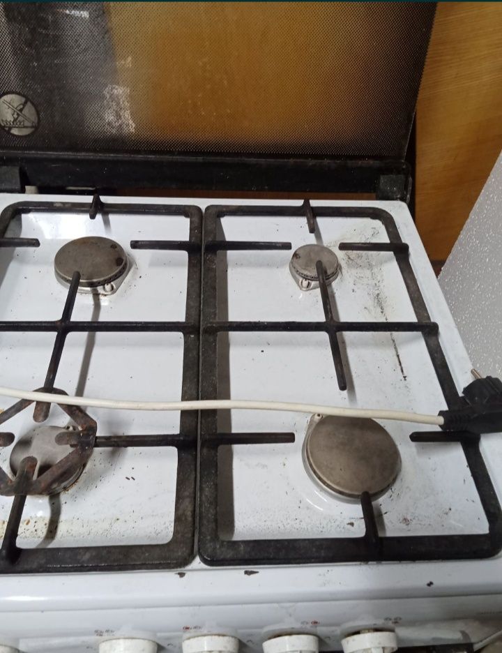 Продам отличную газплиту