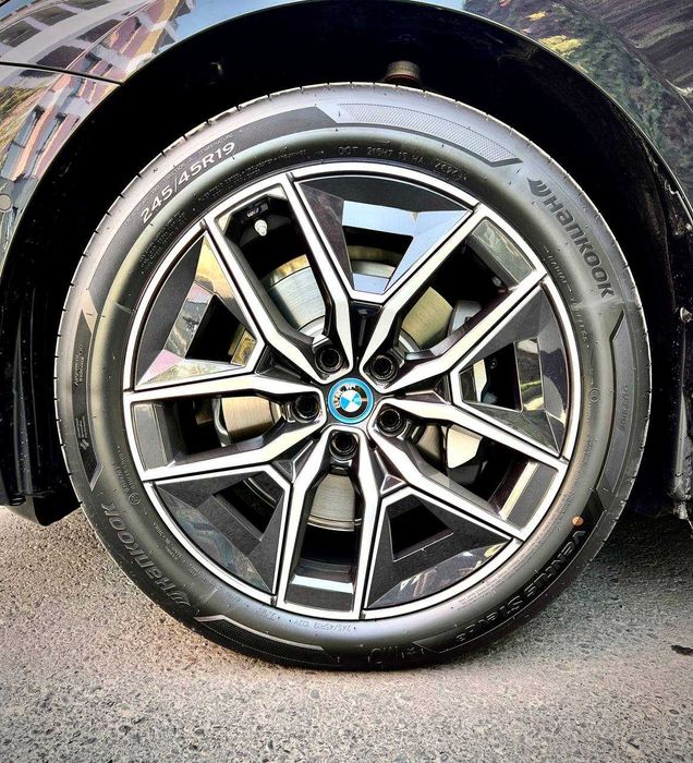 BMW i5 40L (Exclusive M-Sport) 2025