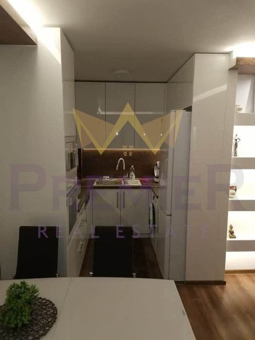 Дава се под наем Двустаен апартамент в Варна, Кайсиева градина - 60 кв.м за 510 € - Снимка #1