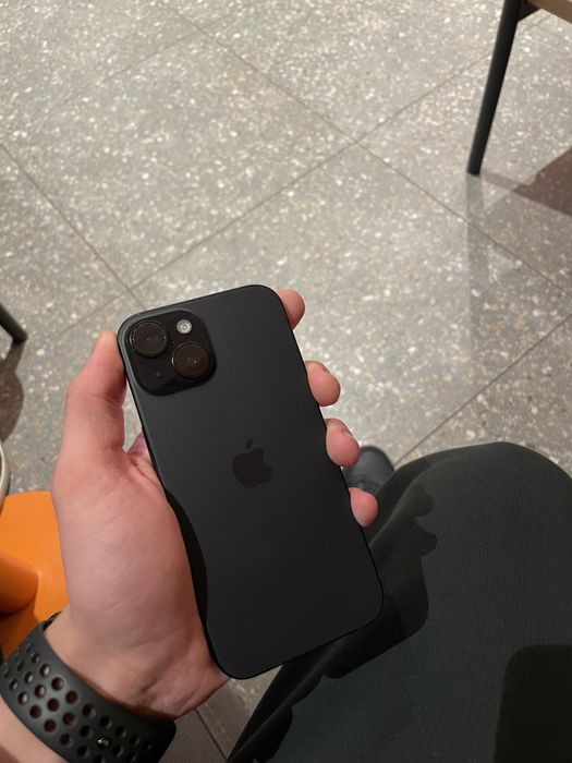 Продам Iphone 15