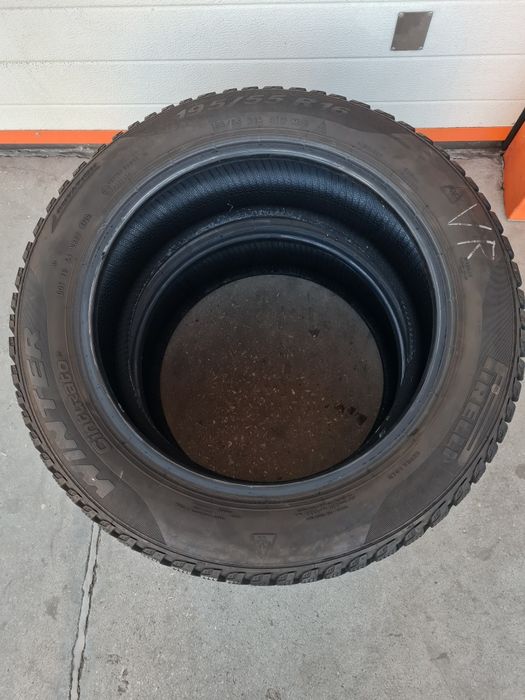 Зимни гуми 2 броя PIRELLI Cinturato 195 55 R16 дот 4720