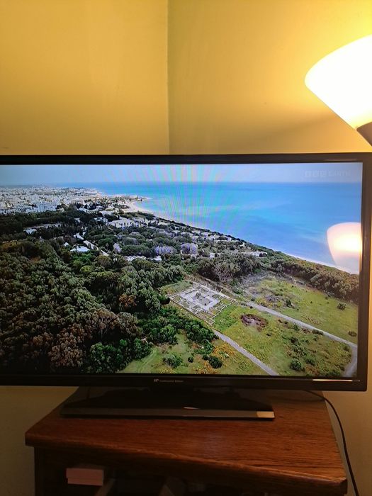 Smart Tv  Continental edition,75 cm diagonala