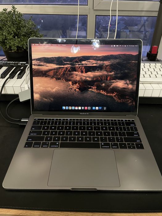 Продам Macbook Pro 2016 Retina