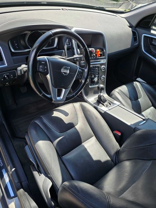 Volvo xc60 2015 geam panoramic