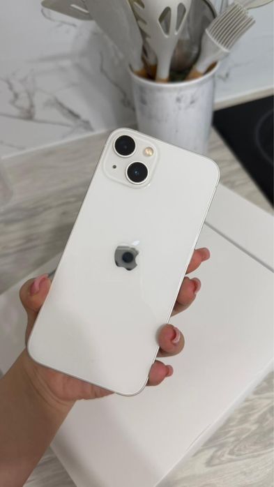 Продам iphone 13