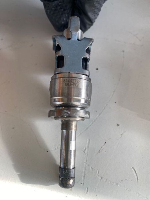 Injectoare 2.0 benzina T6 VOLVO S60 S90 V60 V90 XC40 XC60 XC90 V60CC V90CC 31432778 32140134