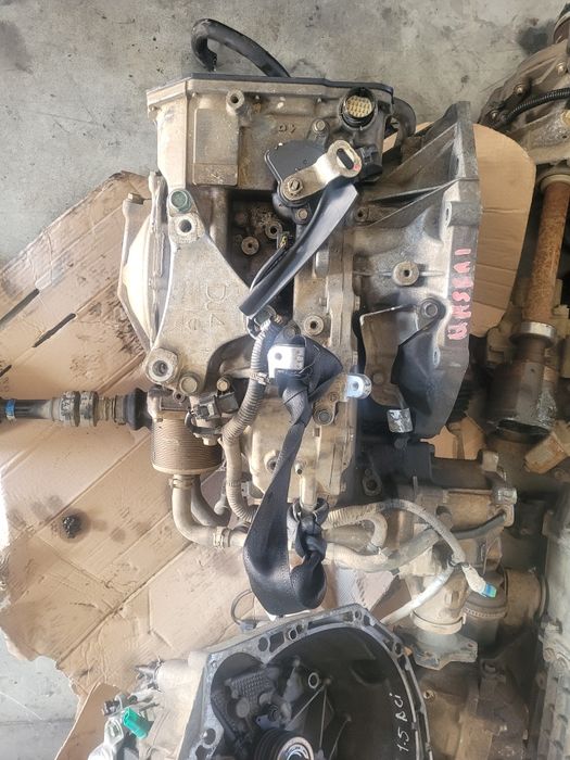 Cutie viteze Nissan Qashqai 2.0 automata 4x4 cod 1xnoa