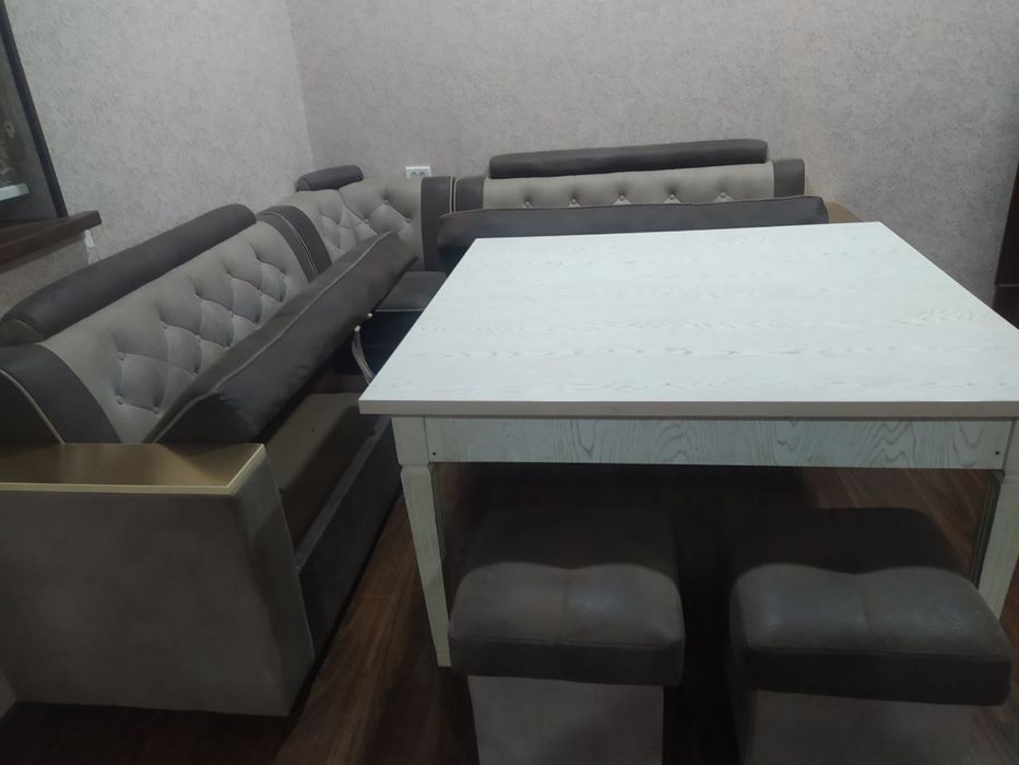 ugalok sotiladi 10 kishilik stoli kotta