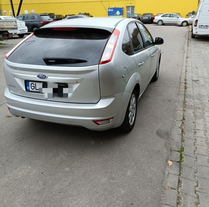 Ford focus 2/ 1.6benzină