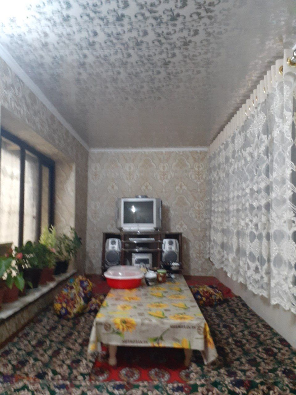 Продаётся 4 комнатная квартира