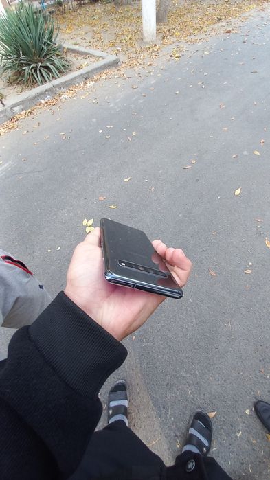 S10 5G sotiladi 512 talik srochno