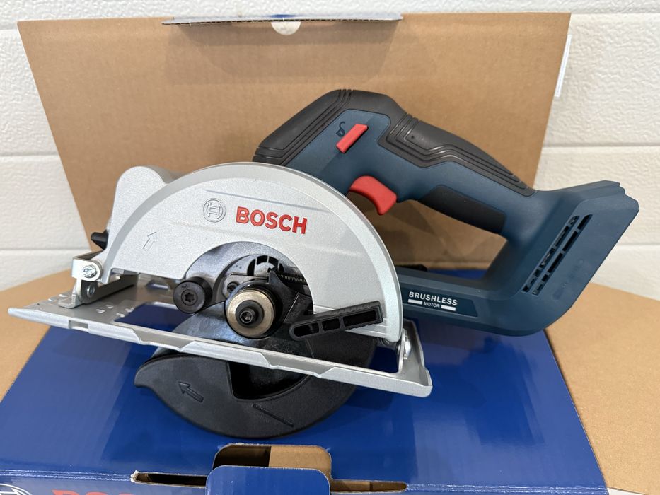 Акумулаторен ръчен циркуляр Bosch