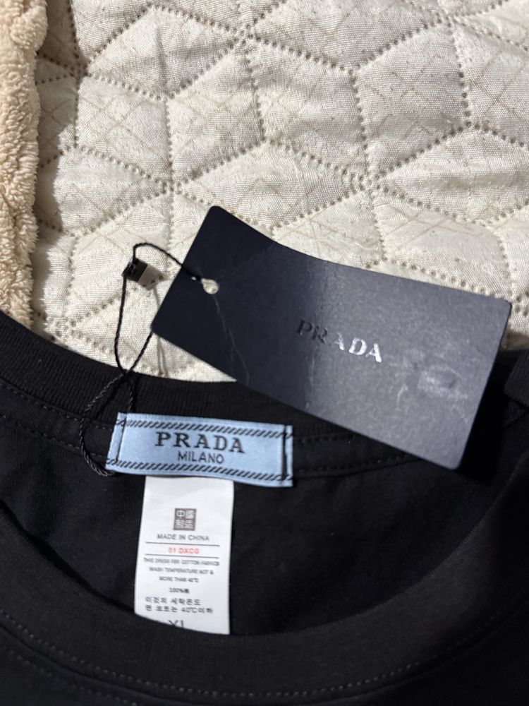 Prada t-shirt black