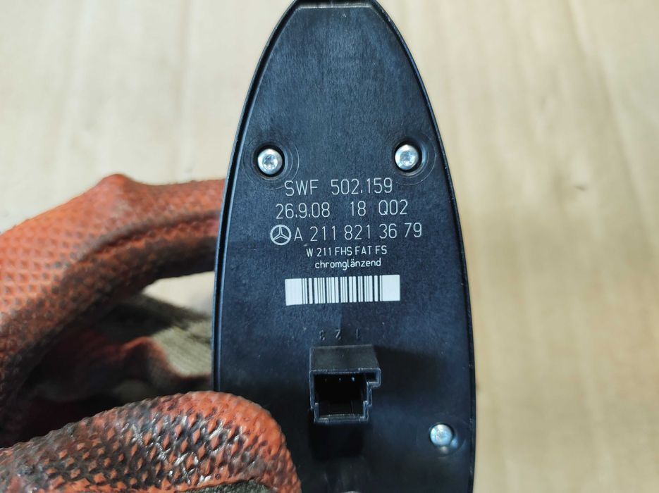 Ключ/Бутон Стъклоповдигане Mercedes E class W211 4Matic Tmodel 2008