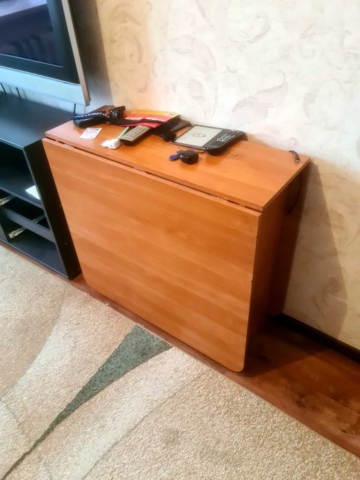 Продам стол-книжка