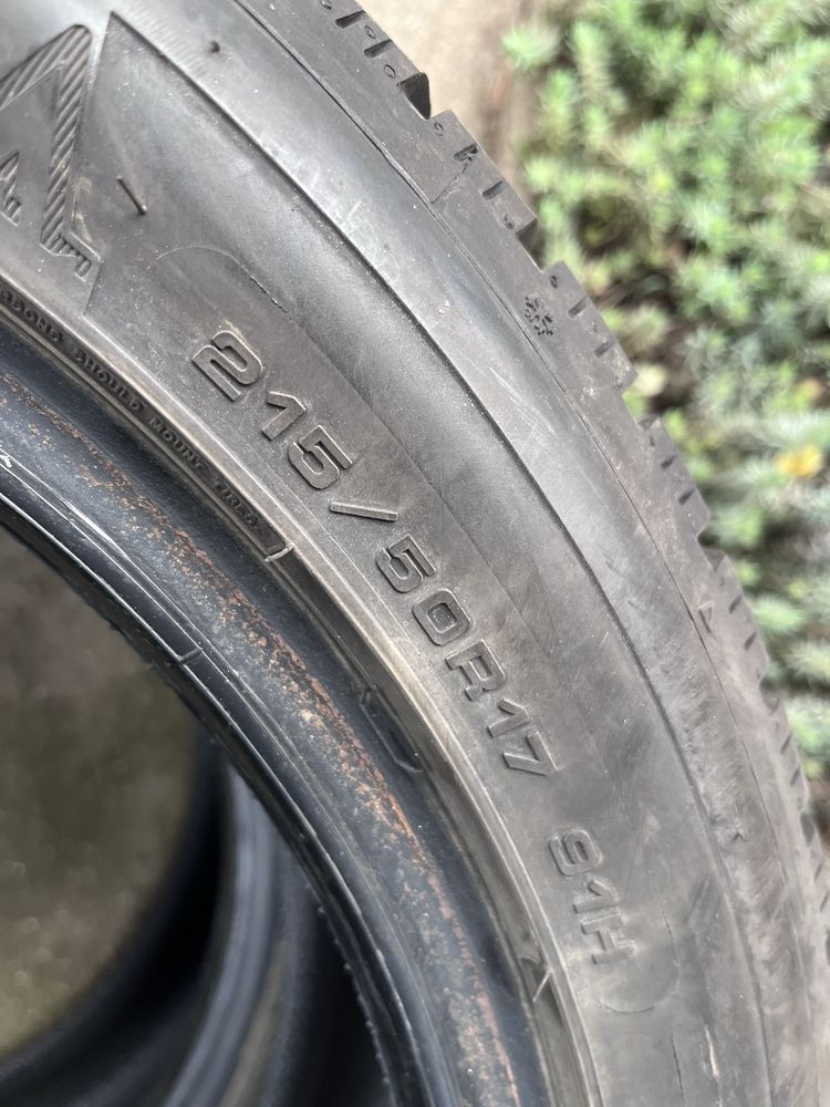 Продавам 2 бр гуми 215/50R17 Dunlop Wintersport 5