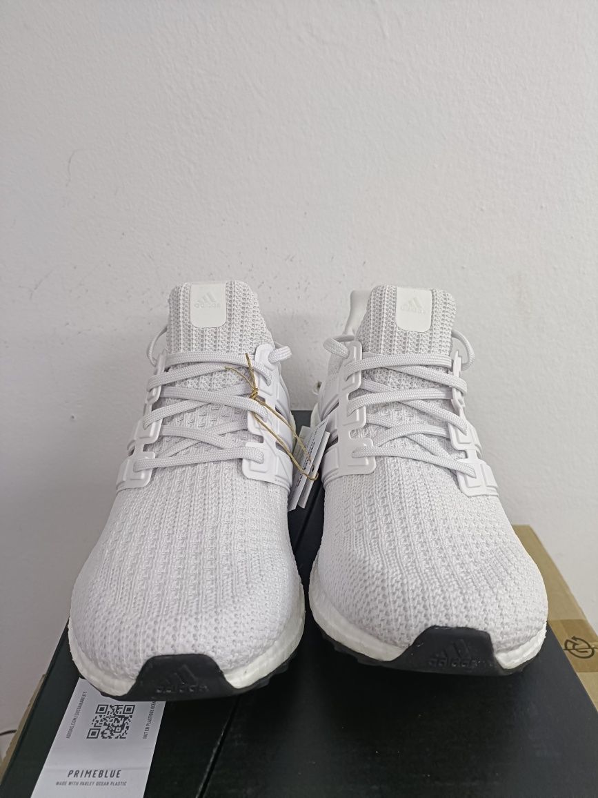 Adidas Ultraboost 4.0 DNA номер 42