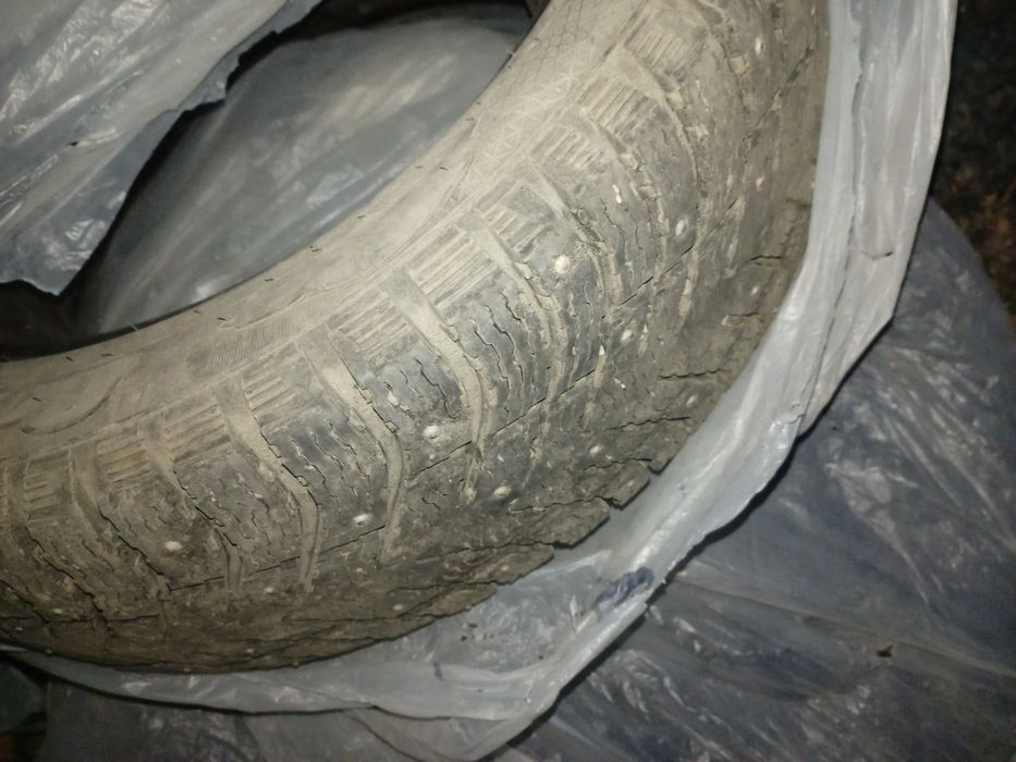 продам зимние 205 /55 /16