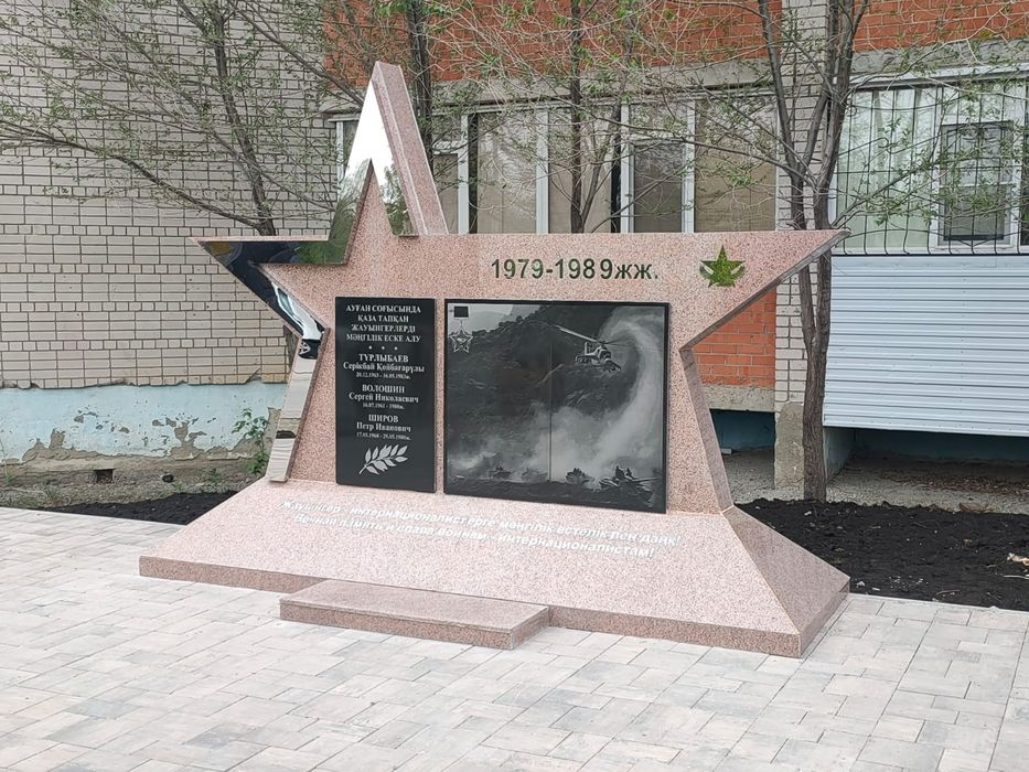 Гранит укладка, монтаж кафеля реставрации памятников, обелиско