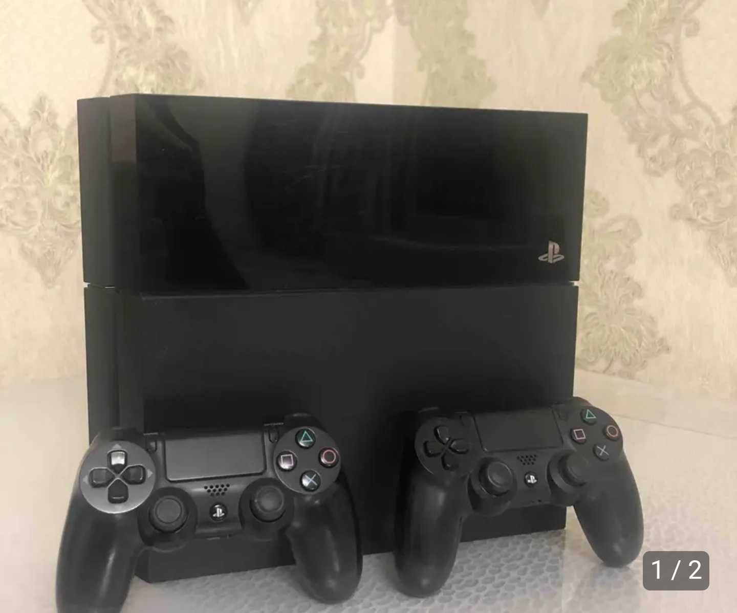 PS4( 10 игр дисками + игры на жестком диске)