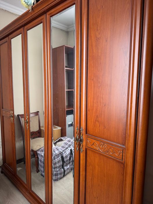 Спальный гарнитур