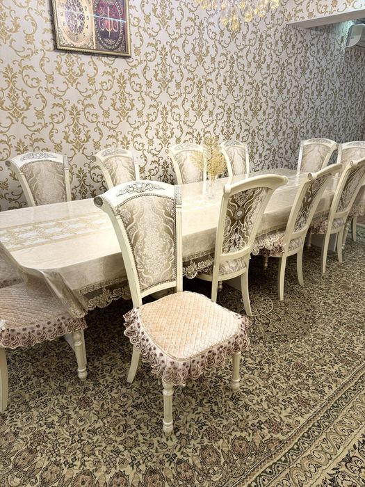 Стол стулья на 12 персон