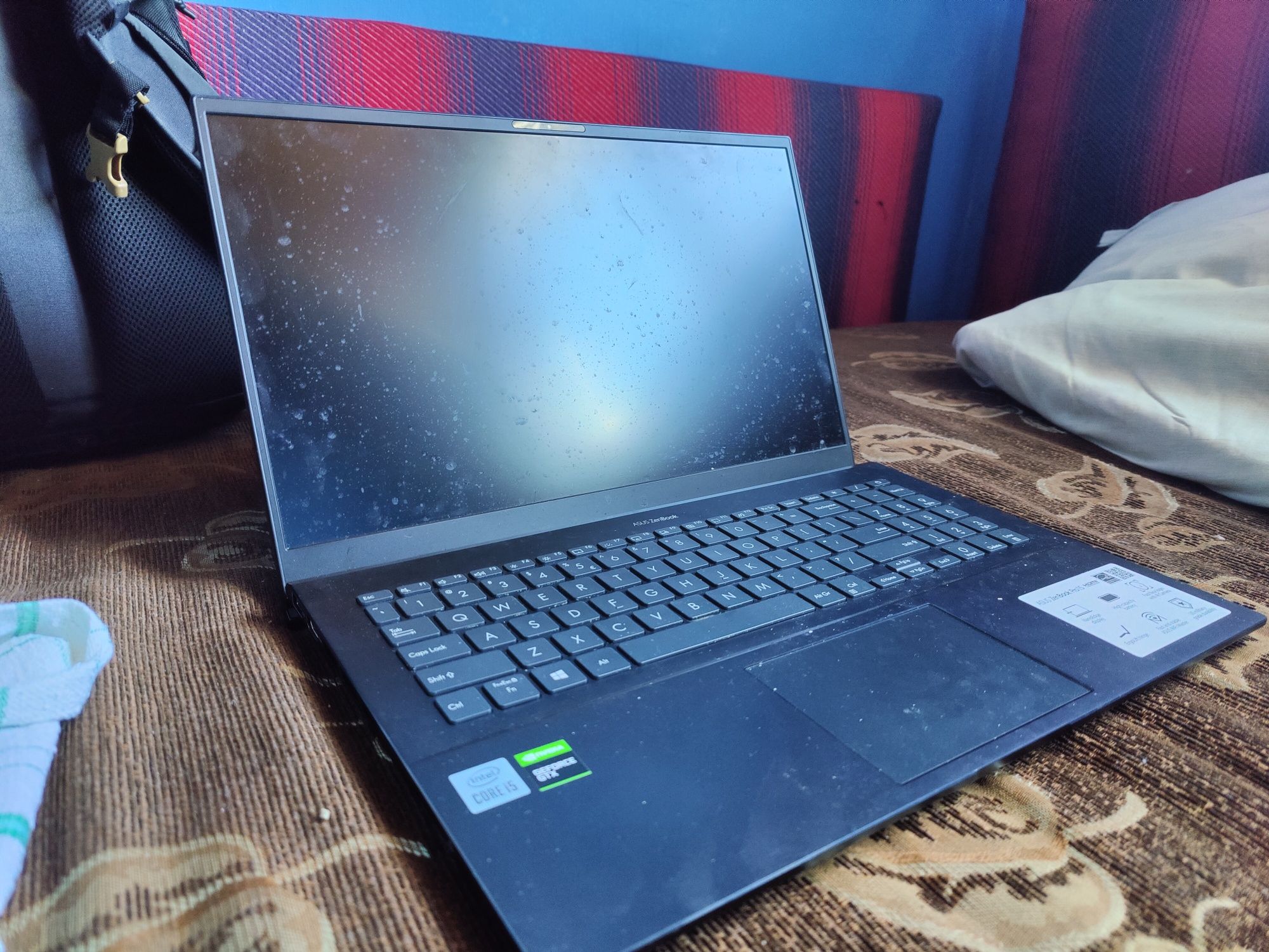 Laptop Asus i5 gtx 1650